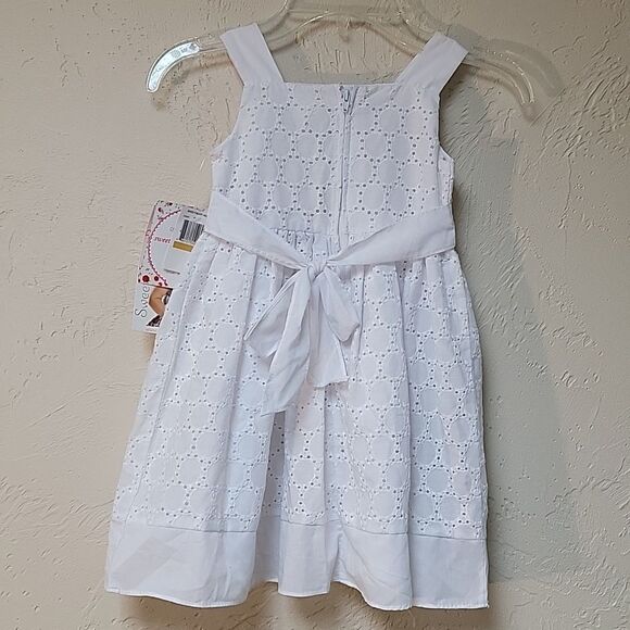 SWEET HEART ROSE WHITE EYELET SLEEVELESS DRESS,  SIZE 3T - NEW! - Picture 4 of 8